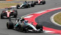 Antonelli se zapsal do historie F1. Poprvé vyhrál závod, slaví i Hamilton