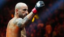 Alexander "Veliký" obhájil pás v UFC. V muší váze získal titul Pantoja