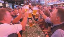 Mnichov hostí slavný Oktoberfest. Návštěvníci si za pivo oproti loňsku připlatí