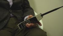 Mobily slaví 50 let. První se nabíjel 10 hodin a vydržel jen 25 minut