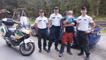 Z oslavy svatby rovnou do terénu. Policisté vyrazili hledat ztracené dítě