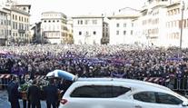 Itálie se loučila s Astorim: Dorazili Buffon,Totti a tisíce fanoušků