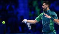 Djokovič drží šanci na postup na Turnaji mistrů. Po boji zdolal Hurkacze