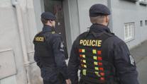 Policista zadržel mladíky, kteří měli vykrást stánek s občerstvením. Náhodou jel kolem