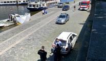 Z Vltavy vytáhli divnou věc, lekli se a hodili ji zpět. Co objevili policisté?