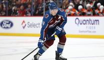 Hvězdný Kanaďan podepsal rekordní smlouvu. Stal se nejlépe placeným hráčem historie NHL