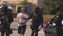 To mimino podřežu a vyhodím z okna, hrozil opilý otec. Může dostat 12 let