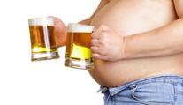 Pivo jak kobliha, víno jak dort! Po kterém alkoholu přiberete nejvíc?
