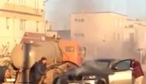 Záchrana, nebo pohroma? Hořící BMW hasili splašky z fekálního vozu
