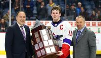 Lafreniere patří Rangers, je jedničkou draftu. Synovce Reichela vybralo Chicago