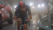 Horská etapa v dešti pro Gannu! Růžový zůstal Almeida, Nibali je pátý