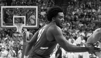 V Americe se opět střílelo. Při útoku zahynul talentovaný basketbalista