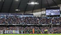 Neúcta k zesnulé legendě. Fanoušci City uráželi Charltona, klub to chce řešit