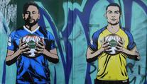 Umělec nakreslil na San Siro krvavého Ronalda i Neymara. Jeho dílo odstranili