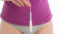 Jsou tampony nebezpečné? Gynekoložka řekla, co se může stát