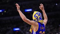 Golden State vyhrál nad San Antoniem a získal mečbol!