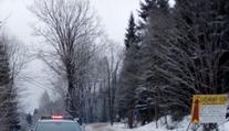 Orlické hory opět plné turistů! Dopravu na místě musela řidit policie