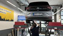 Elektromobil šokuje v dlouhodobém testu. Němci měří, jak dlouho přežije jeho baterie