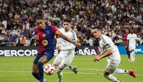 Šok pro fanoušky Barcelony a Realu? Ligové El Clásico se může hrát v Anglii