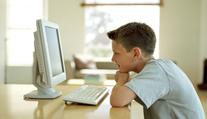 Co hledají děti na internetu? Dominují videa, stoupá obliba e-shopů