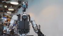 I manuální pracovníci jsou v ohrožení. Firma vyvíjí roboty pro práci ve fabrice