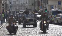 Motorky i auta z druhé světové války. Českem projel historický konvoj