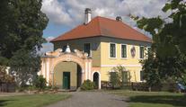Skanzen v Přerově nad Labem uhranul i slavnému režisérovi. Nabízí jedinečné zajímavosti
