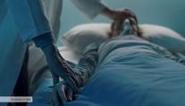 Covid lidem zkrátil střední délku života. Studie ukazuje, kolik let vzal Čechům