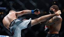 Procházkův večer v UFC bude nabitý. Na kartu přibyl speciální titulový zápas