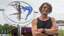 Legendární Čáslavská má v Praze sochu, symbolizuje gymnastické pohyby