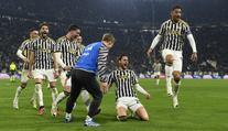 Juventus přehrál AS Řím. AC Milán zachránil jediný gól Pulisice