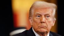 Trump uvalil sankce na soud v Haagu. Stíháte našeho dobrého spojence, řekl