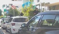 Dva útočníci napadli v Praze za bílého dne muže a vyhrožovali mu smrtí