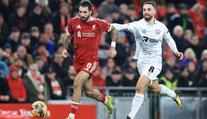 Parádní rána i šílená chyba. Záložník Liverpoolu nakonec slavil postup