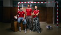 Čeští fotbalisté představují nové dresy. Do kampaně se zapojil i hvězdný rapper