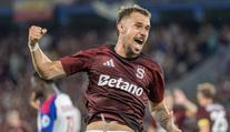 Sparťan Ryneš hlásí krásnou zprávu. S fotbalovou partnerkou se zasnoubili