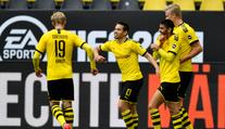 Dortmund přejel Schalke, Schickovo Lipsko pouze remizovalo