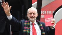 Znárodňování a internet zdarma. Corbynův plán vyjde na 2,5 bilionu!