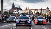 Jízda Prahou lákala na WRC. Účastnil se prezident Pavel i Roman Staněk
