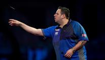 Adrian Lewis se loučí s MS už v prvním kole. Joyce vypadl s průměrem 103