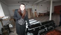 Zemřel funebrák Ivan Genov. Prý se bál jít do nemocnice kvůli koronaviru
