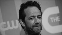 Zemřel herec Luke Perry, Dylan z Beverly Hills 90210. Bylo mu 52 let