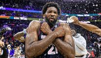 Embiid nastřílel v NBA 70 bodů a překonal rekord Chamberlaina