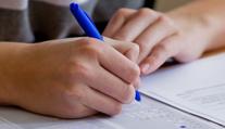 Žáci se letos zlepšili. Úspěšnost je vyšší u maturit i přijímaček na střední školy
