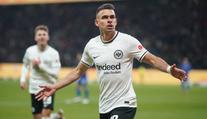 Frankfurt se díky výhře dostal na druhé místo Bundesligy. Kolín vstřelil 7 gólů
