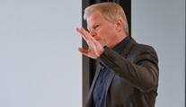 Bayern i přes jedenáctý ligový titul v řadě odvolal svého generálního ředitele