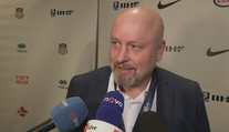 Stříbrnou medaili by měli nosit s hrdostí, řekl o juniorech trenér Augusta