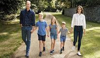 Kate a William ukázali novou fotku s dětmi. Královně poslali dojemný vzkaz