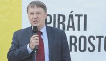 Integrace a úpravy učebních plánů. Nového ministra školství čeká ostrý start