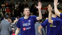 Hrozná zpráva z MS v basketbalu. Srb po podlém zákroku přišel o ledvinu
